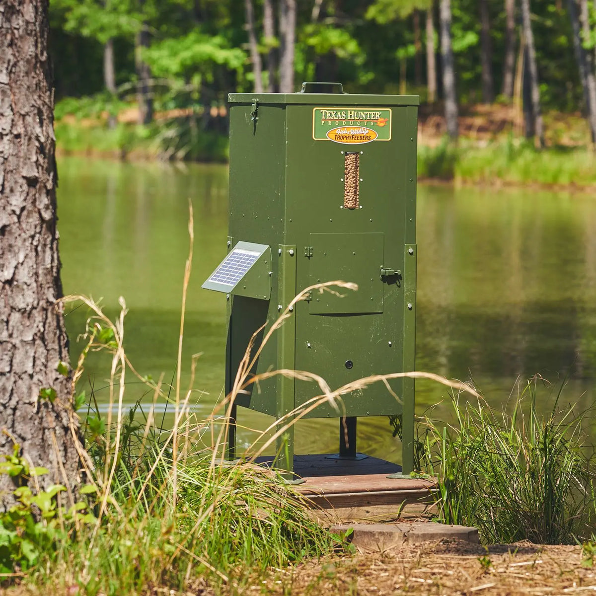 Texas Hunter Fish Feeder WITH Solar Panel- 70 lb. Fish Feed, 125 lb. Corn Capacity – with Straight Legs